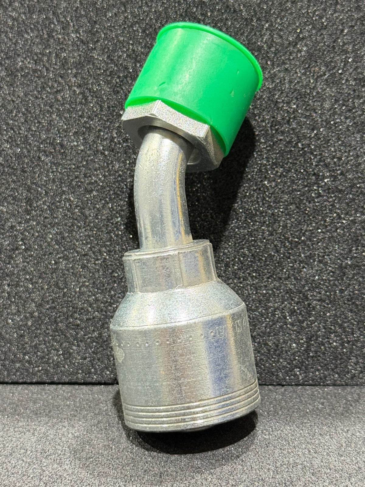 Eaton Aeroquip 4SA8FRA8 crimp fitting